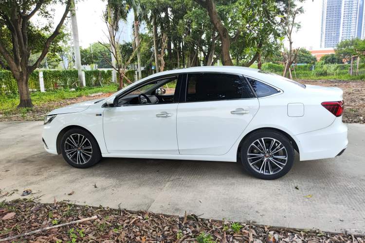 Used Roewe i6 2020 PLUS 1.6L CVT 4G Connected Glory Flagship Edition Left Side