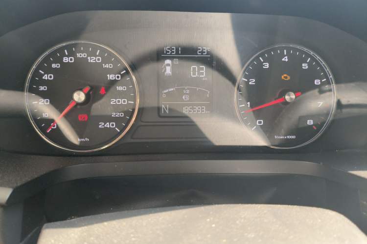 Used Roewe i6 2020 PLUS 1.6L CVT 4G Connected Glory Luxury Edition Odometer Close Up
