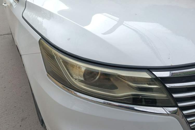 Used Roewe i6 2020 PLUS 1.6L CVT 4G Connected Glory Holographic Edition Right Front Headlight