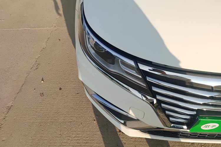 Used Roewe i6 2020 PLUS 20T TST 4G Connected Glory Flagship Edition Right Front Headlight