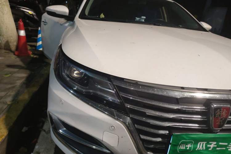 Used Roewe i6 2020 PLUS 1.6L CVT 4G Connected Glory Holographic Edition Right Front Headlight