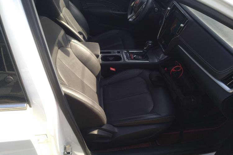 Used Roewe i6 2020 PLUS 1.6L CVT 4G Connected Glory Flagship Edition Right Front Seat
