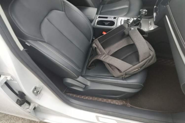 Used Roewe i6 2020 PLUS 1.6L CVT 4G Connected Glory Flagship Edition Right Front Seat