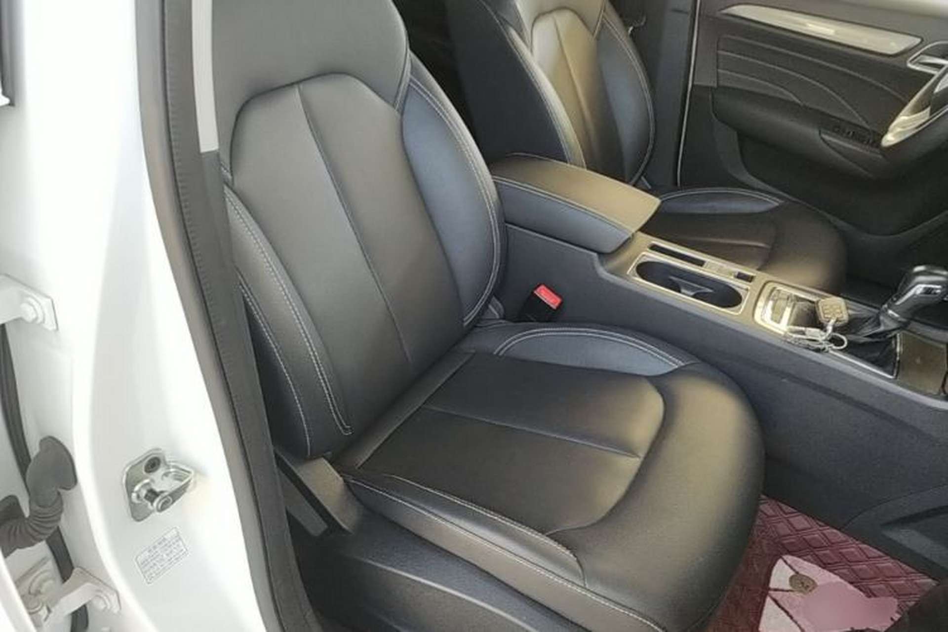 Used Roewe i6 2020 PLUS 1.6L CVT 4G Connected Glory Flagship Edition Right Front Seat
