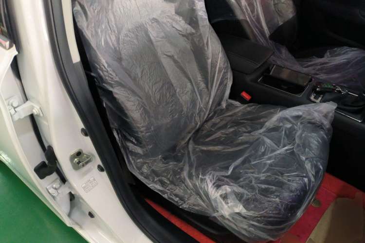 Used Roewe i6 2020 PLUS 1.6L CVT 4G Connected Glory Flagship Edition Right Front Seat