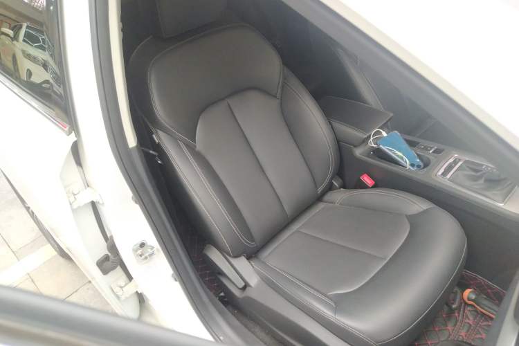 Used Roewe i6 2020 PLUS 1.6L CVT 4G Connected Glory Flagship Edition Right Front Seat