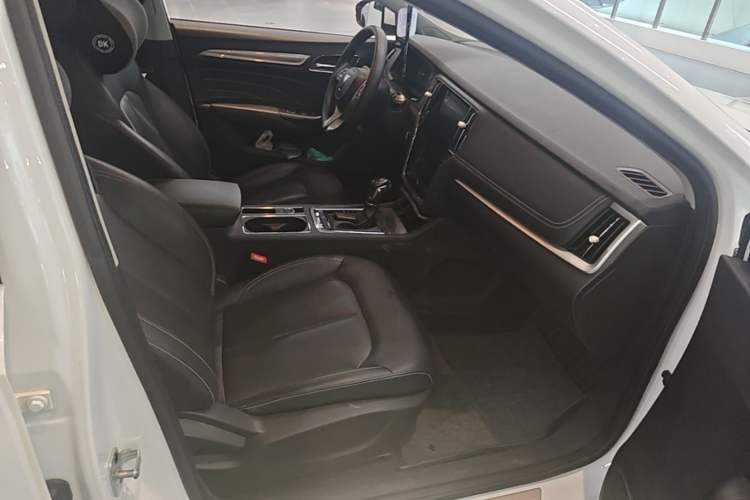 Used Roewe i6 2020 PLUS 1.6L CVT 4G Connected Glory Flagship Edition Right Front Seat