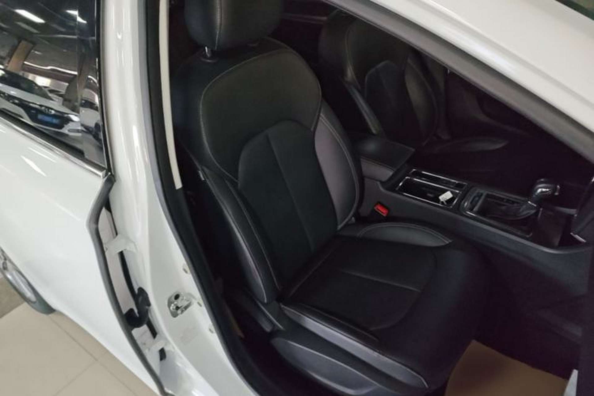 Used Roewe i6 2020 PLUS 1.6L CVT 4G Connected Glory Flagship Edition Right Front Seat