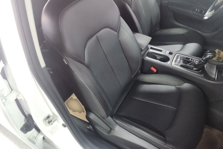 Used Roewe i6 2020 PLUS 1.6L CVT 4G Connected Glory Flagship Edition Right Front Seat