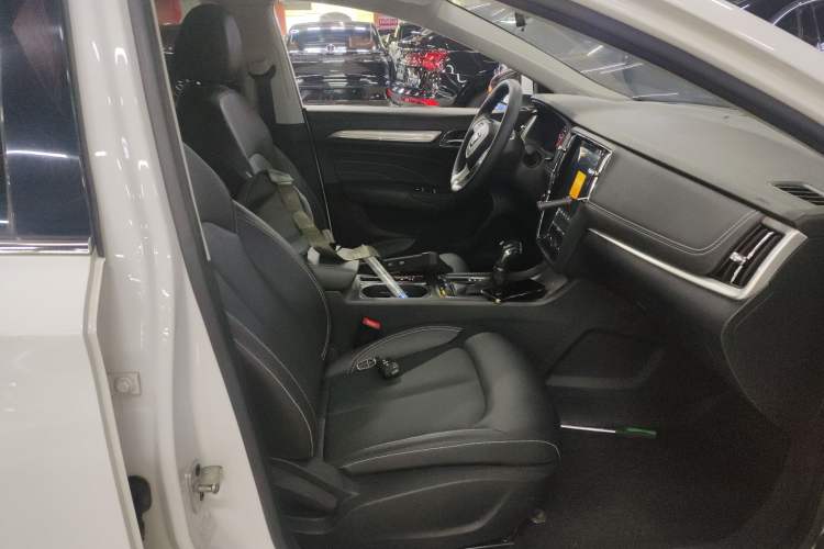 Used Roewe i6 2020 PLUS 1.6L CVT 4G Connected Glory Flagship Edition Right Front Seat