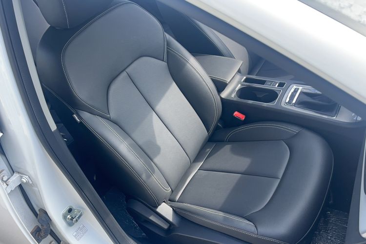 Used Roewe i6 2020 PLUS 1.6L CVT 4G Connected Glory Flagship Edition Right Front Seat