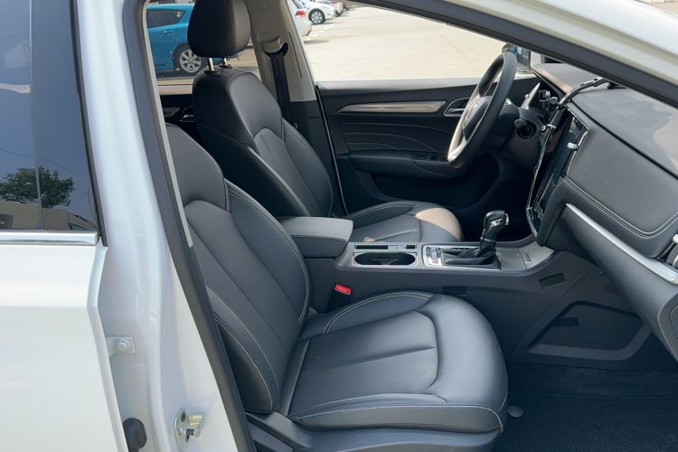 Used Roewe i6 2020 PLUS 1.6L CVT 4G Connected Glory Flagship Edition Right Front Seat