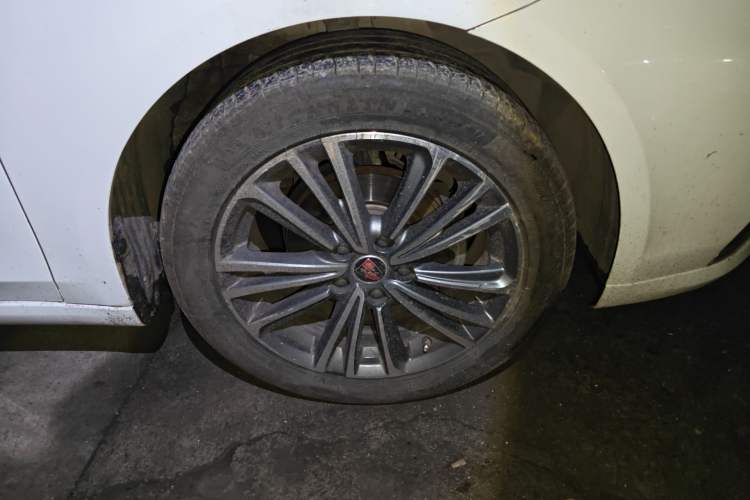 Used Roewe i6  Right Front Wheel Hub