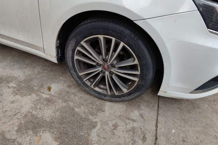 Used Roewe i6 2020 PLUS 1.6L CVT 4G Connected Glory Flagship Edition Right Front Wheel Hub