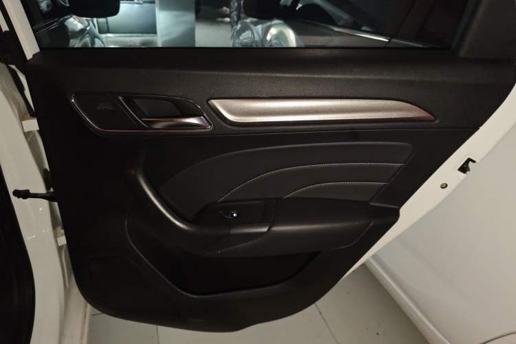Used Roewe i6 2020 PLUS 1.6L CVT 4G Connected Glory Flagship Edition Right Rear Door Interior