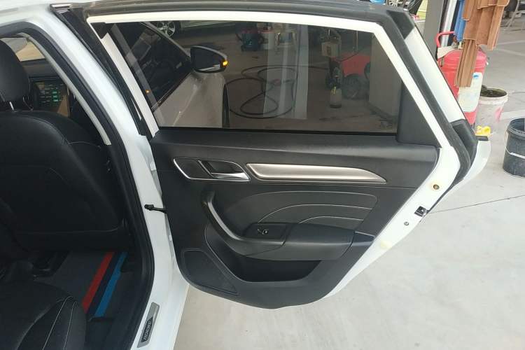 Used Roewe i6 2020 PLUS 1.6L CVT 4G Connected Glory Flagship Edition Right Rear Door Interior