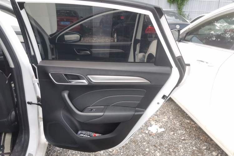 Used Roewe i6 2020 PLUS 1.6L CVT 4G Connected Glory Flagship Edition Right Rear Door Interior