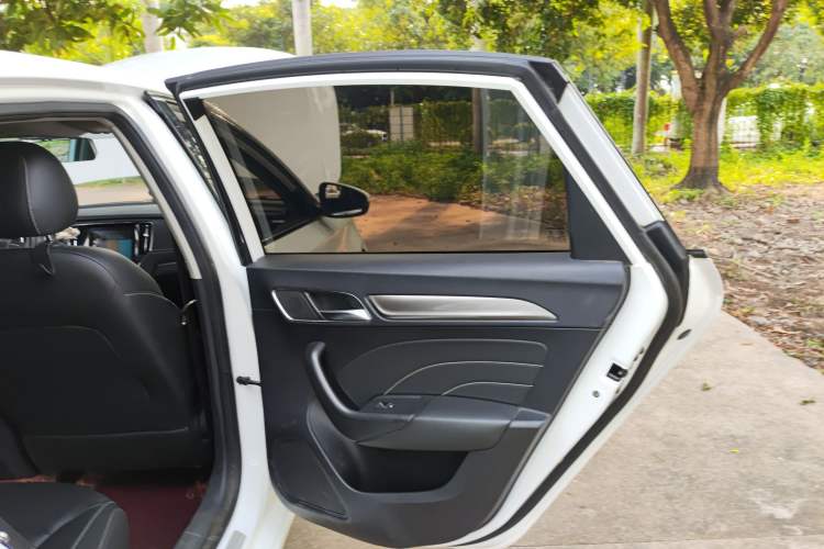 Used Roewe i6 2020 PLUS 1.6L CVT 4G Connected Glory Flagship Edition Right Rear Door Interior