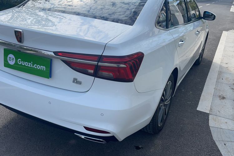 Used Roewe i6 2020 PLUS 1.6L CVT 4G Connected Glory Flagship Edition Right Rear Taillight