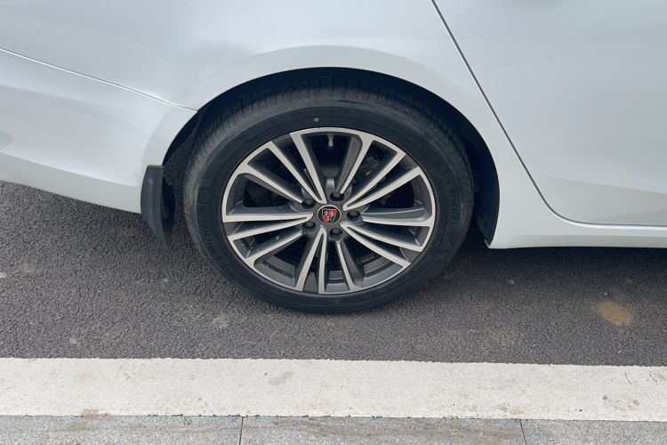 Used Roewe i6 2020 PLUS 1.6L CVT 4G Connected Glory Flagship Edition Right Rear Wheel Hub