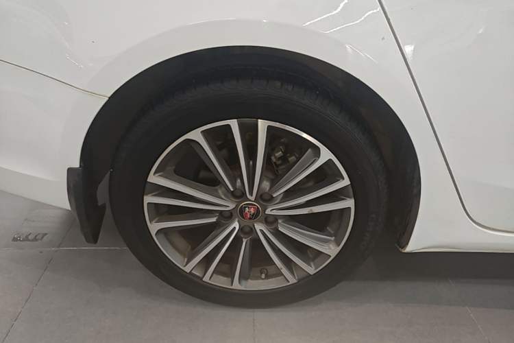 Used Roewe i6 2020 PLUS 1.6L CVT 4G Connected Glory Flagship Edition Right Rear Wheel Hub