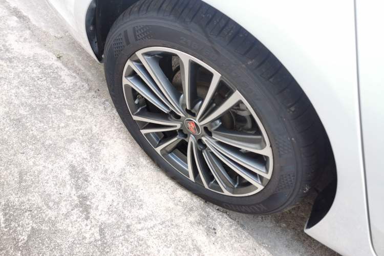 Used Roewe i6 2020 PLUS 1.6L CVT 4G Connected Glory Flagship Edition Right Rear Wheel Hub