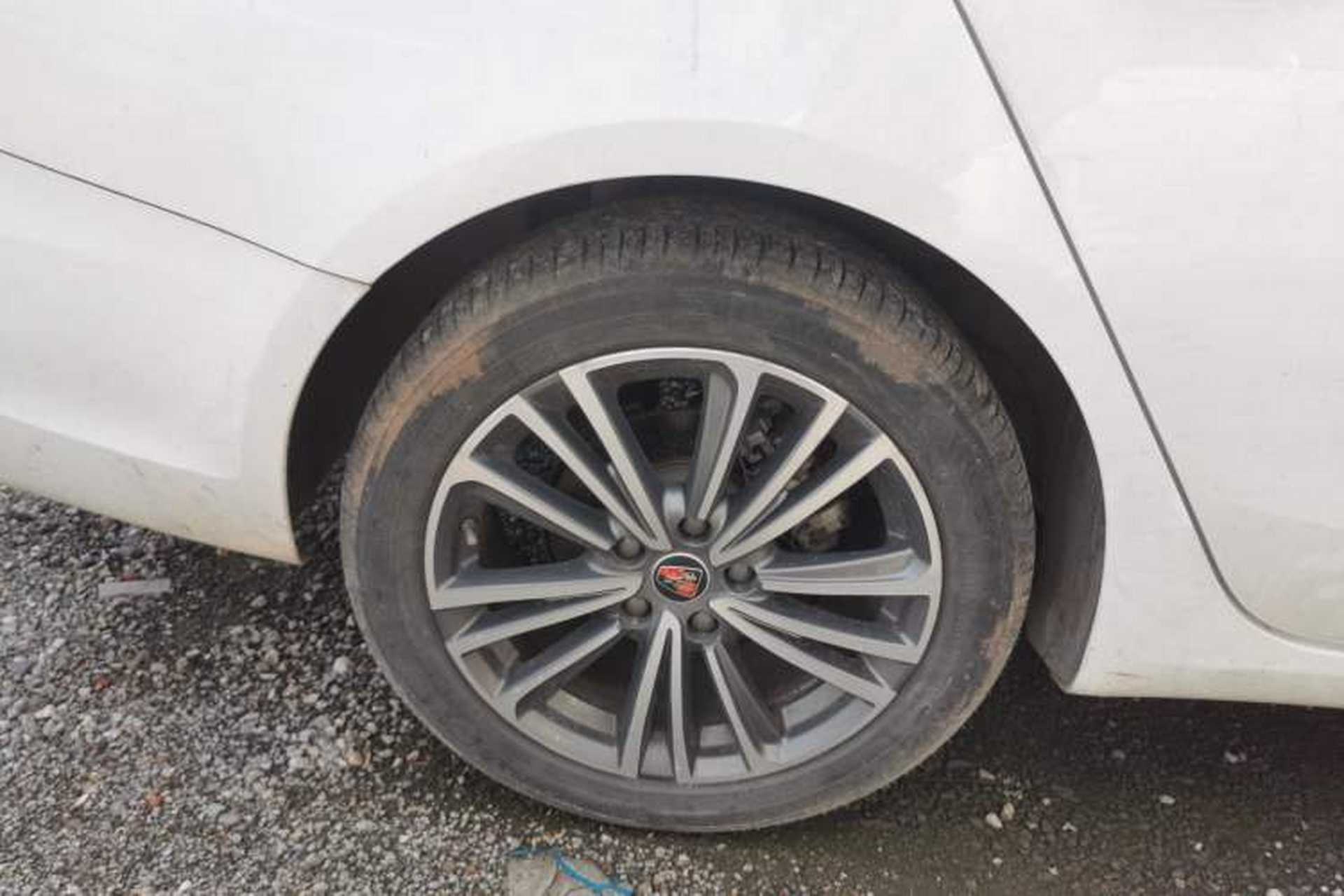 Used Roewe i6 2020 PLUS 1.6L CVT 4G Connected Glory Flagship Edition Right Rear Wheel Hub