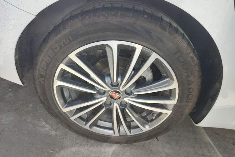 Used Roewe i6 2020 PLUS 1.6L Manual 4G Connect Glory Flagship Edition Right Rear Wheel Hub