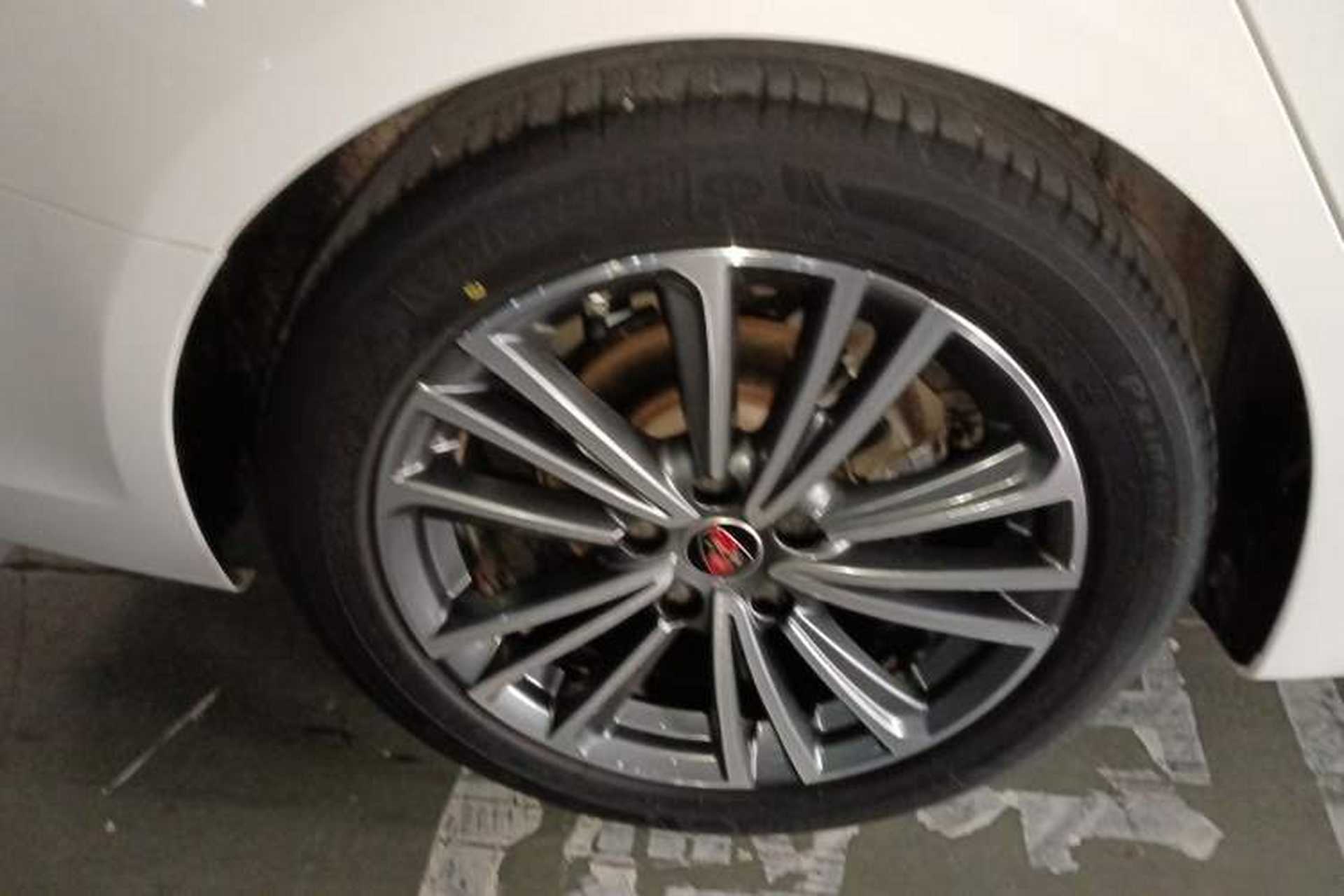 Used Roewe i6 2020 PLUS 1.6L CVT 4G Connected Glory Flagship Edition Right Rear Wheel Hub