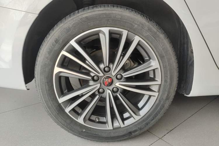 Used Roewe i6 2020 PLUS 1.6L CVT 4G Connected Glory Flagship Edition Right Rear Wheel Hub