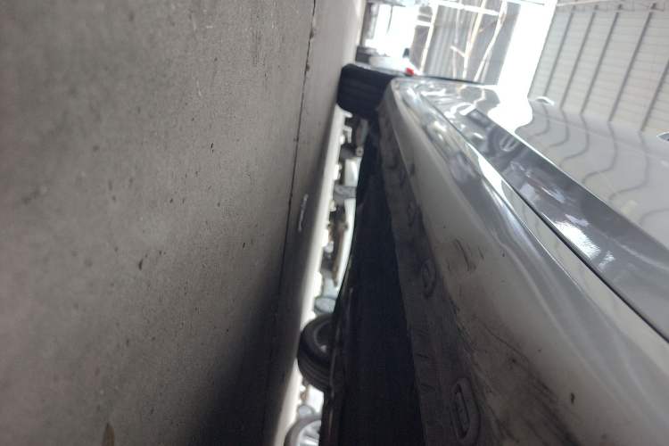 Used Roewe i6 2020 PLUS 1.6L CVT 4G Connected Glory Flagship Edition Right Side Sill