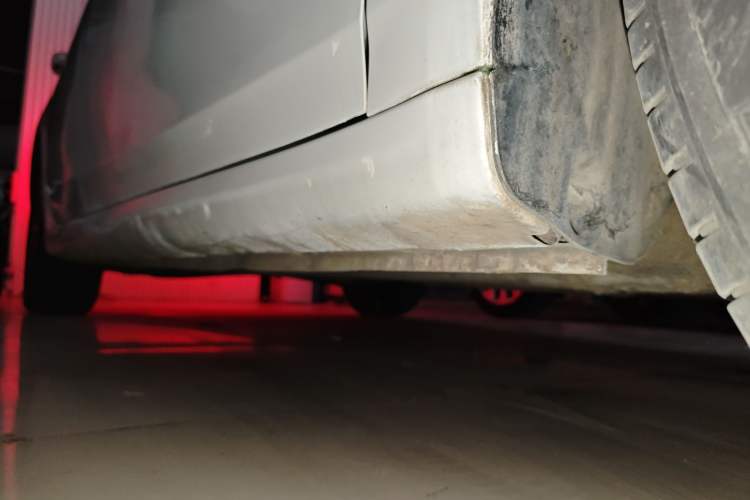 Used Roewe i6 2020 PLUS 1.6L CVT 4G Connected Glory Flagship Edition Right Side Sill