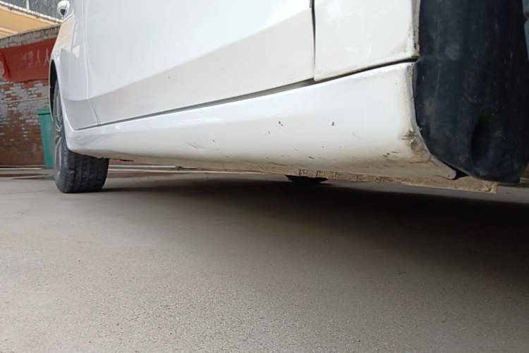 Used Roewe i6 2020 PLUS 1.6L CVT 4G Connected Glory Flagship Edition Right Side Sill