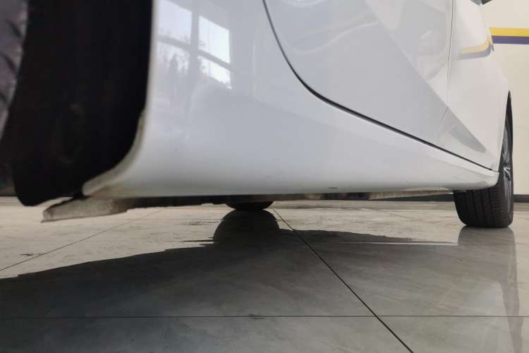 Used Roewe i6 2020 PLUS 1.6L CVT 4G Connected Glory Flagship Edition Right Side Sill