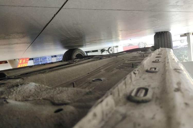 Used Roewe i6 2020 PLUS 1.6L CVT 4G Connected Glory Flagship Edition Right Side Sill
