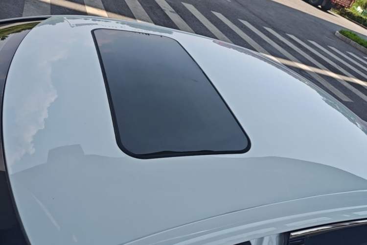 Used Roewe i6 2020 PLUS 1.6L CVT 4G Connected Glory Flagship Edition Roof