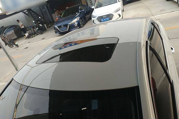 Used Roewe i6 2020 PLUS 1.6L CVT 4G Connected Glory Flagship Edition Roof