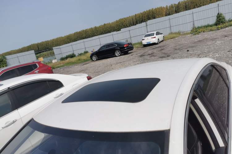 Used Roewe i6 2020 PLUS 1.6L CVT 4G Connected Glory Flagship Edition Roof