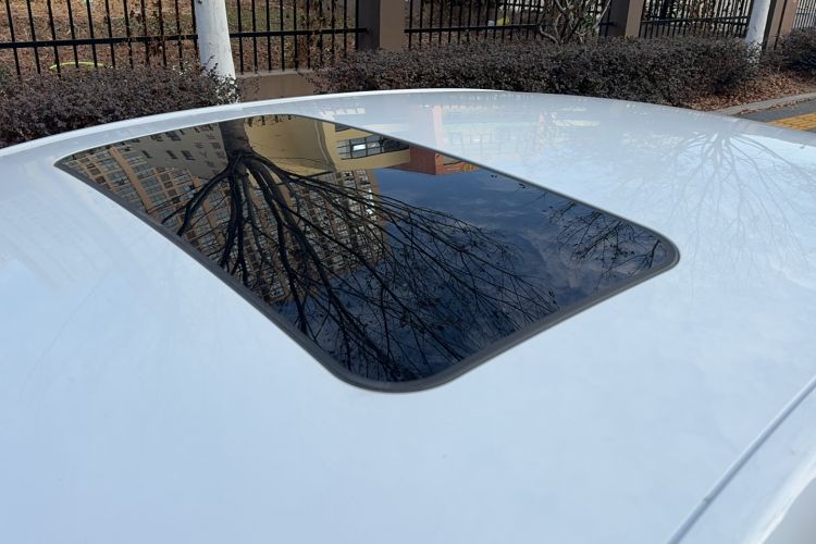 Used Roewe i6 2020 PLUS 1.6L CVT 4G Connected Glory Flagship Edition Roof