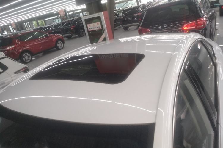 Used Roewe i6 2020 PLUS 1.6L CVT 4G Connected Glory Flagship Edition Roof