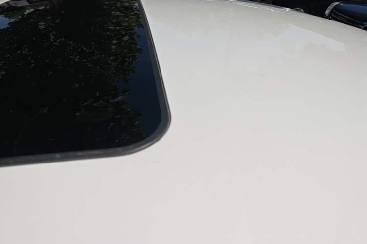 Used Roewe i6 2020 PLUS 1.6L CVT 4G Connected Glory Holographic Edition Roof