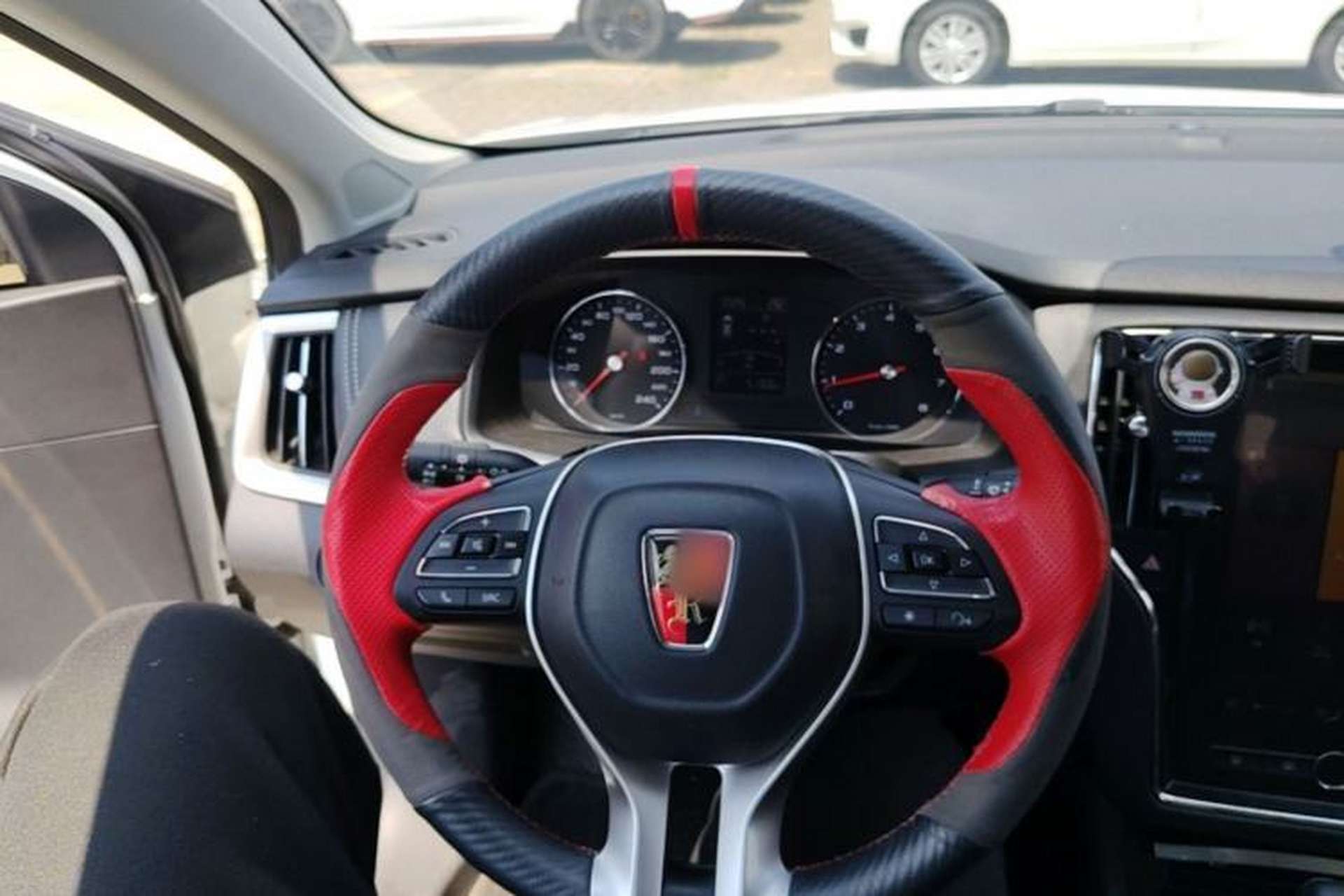 Used Roewe i6 2020 PLUS 1.6L CVT 4G Connected Glory Flagship Edition Steering Wheel