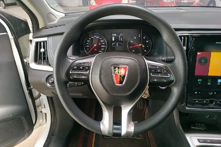 Used Roewe i6 2020 PLUS 1.6L Manual 4G Connect Glory Flagship Edition Steering Wheel