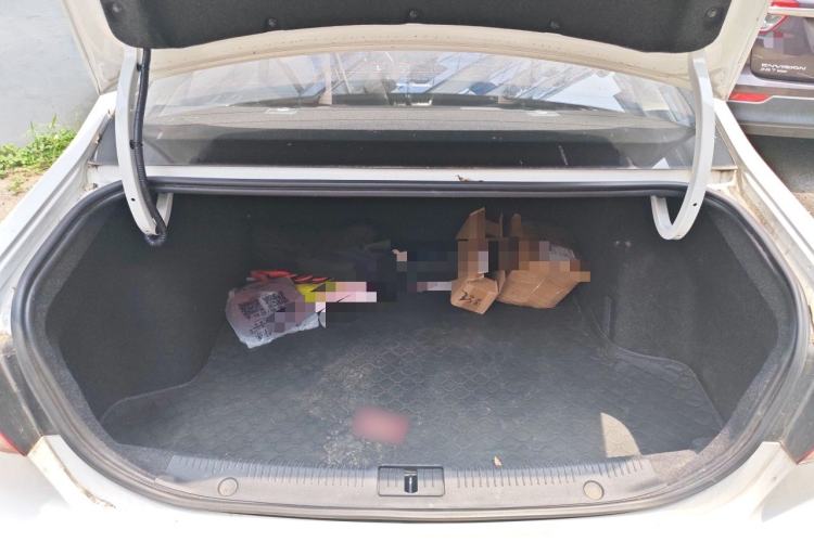 Used Roewe i6 2020 PLUS 1.6L CVT 4G Connected Glory Flagship Edition Trunk