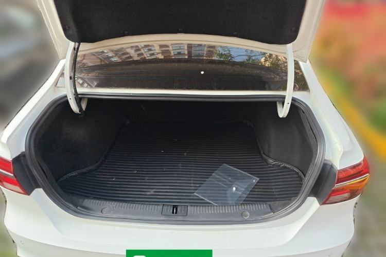 Used Roewe i6 2020 PLUS 1.6L CVT 4G Connected Glory Luxury Edition Trunk
