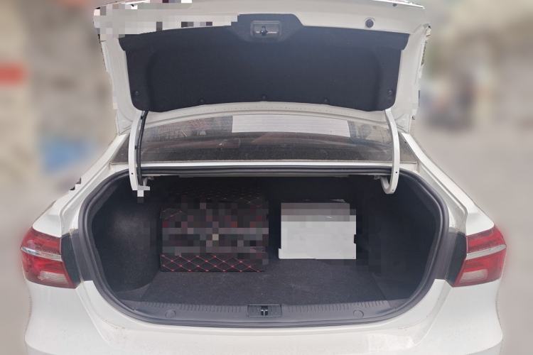 Used Roewe i6 2020 PLUS 1.6L CVT 4G Connected Glory Flagship Edition Trunk