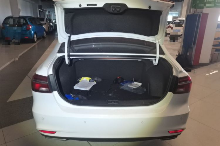 Used Roewe i6 2020 PLUS 1.6L CVT 4G Connected Glory Flagship Edition Trunk
