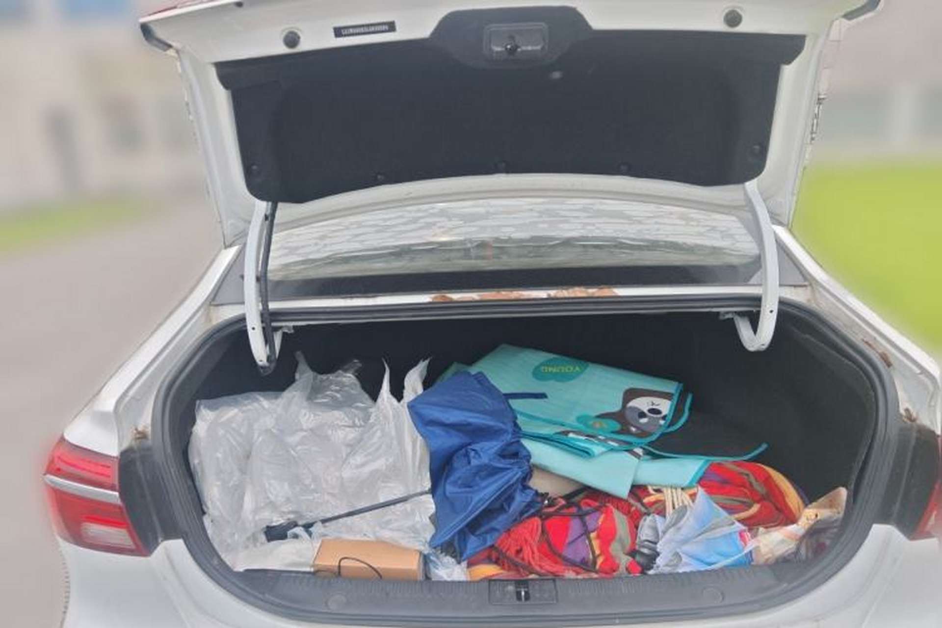 Used Roewe i6 2020 PLUS 1.6L CVT 4G Connected Glory Flagship Edition Trunk
