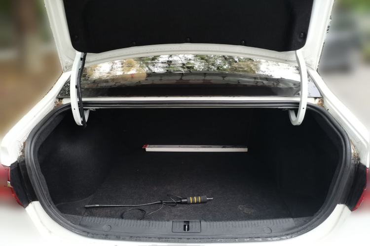 Used Roewe i6 2020 PLUS 1.6L CVT 4G Connected Glory Flagship Edition Trunk