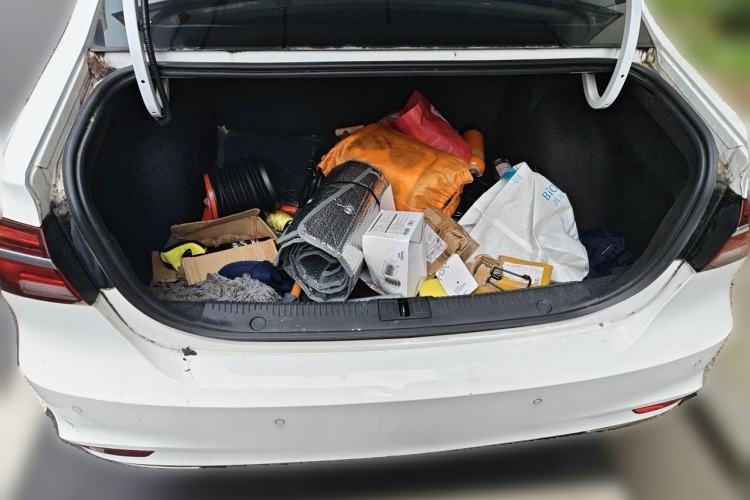 Used Roewe i6 2020 PLUS 1.6L CVT 4G Connected Glory Flagship Edition Trunk